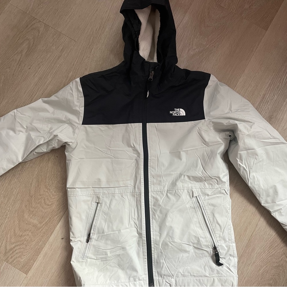 The North Face boys fleece lined snow jacket
